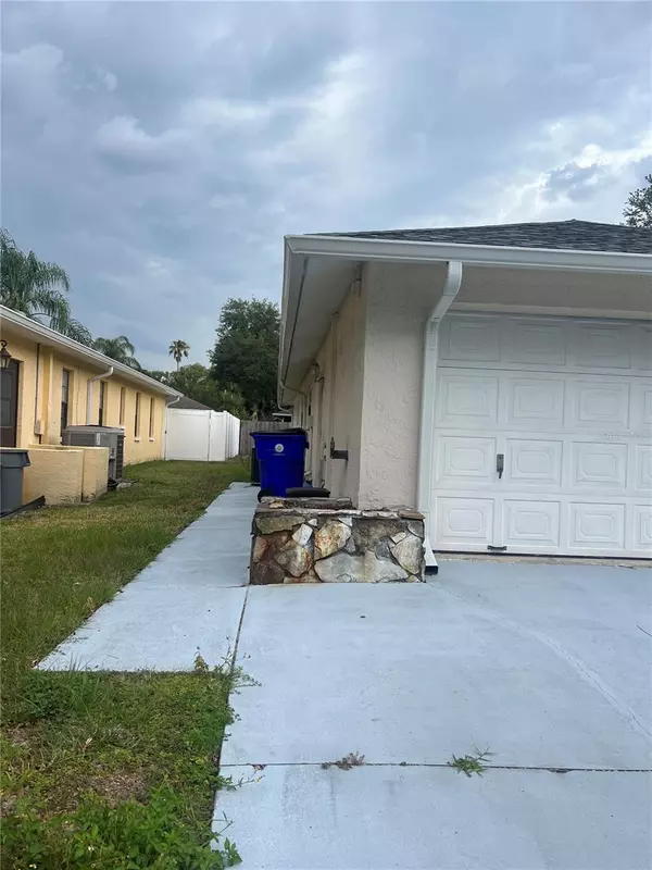 Port Richey, FL 34668,8103 PAPERBARK LN