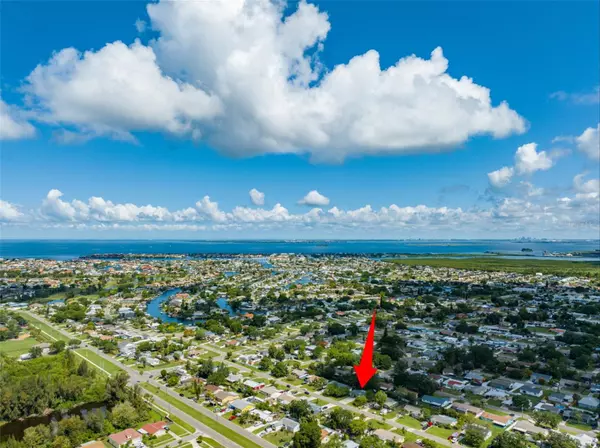 Apollo Beach, FL 33572,537 FLORIDA CIR S