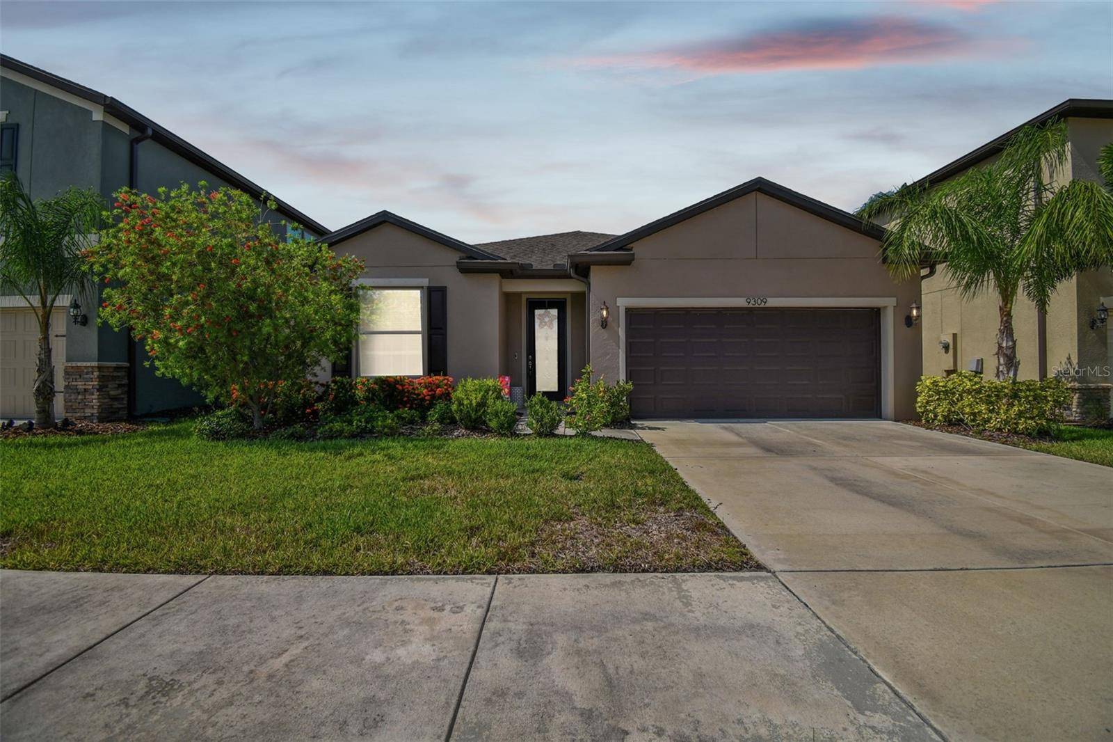 9309 TRADEWATER OAKS CT, Riverview, FL 33578