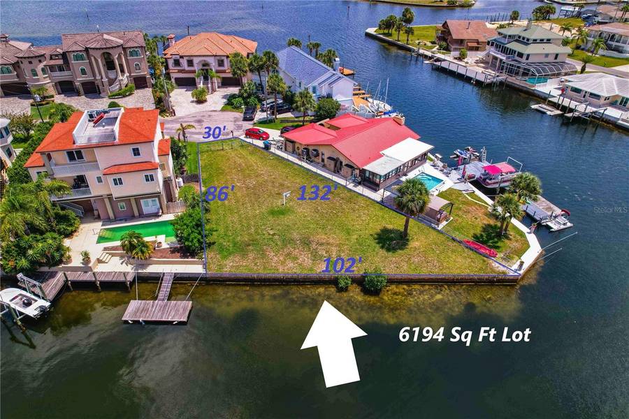 3067 GULF WINDS CIR, Hernando Beach, FL 34607