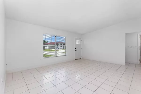 Kissimmee, FL 34759,315 LAUDERDALE CT