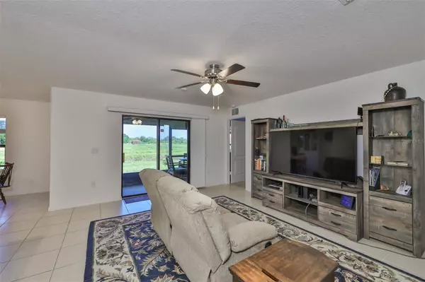 Ruskin, FL 33570,1104 WYNNMERE MEADOW PL