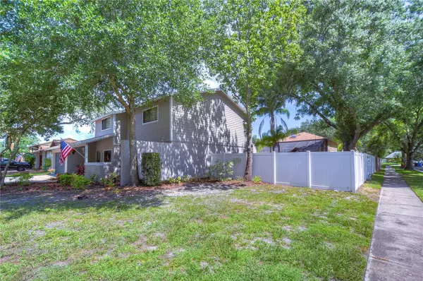 Tampa, FL 33624,4801 HAYRIDE CT