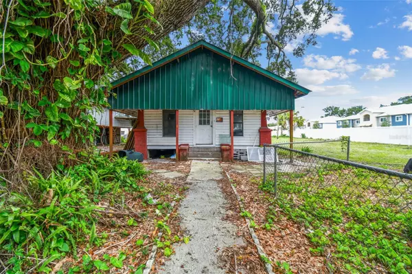 Seffner, FL 33584,3810 LEMON AVE