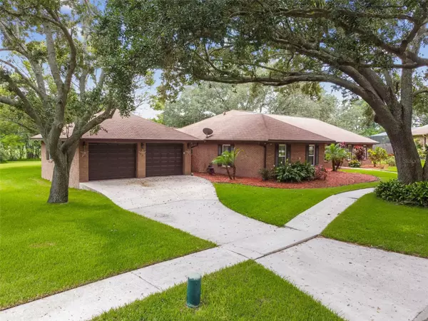 Valrico, FL 33596,2714 GOLF HEIGHTS CIR