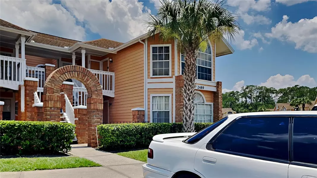 2489 SWEETWATER CLUB CIR #80, Kissimmee, FL 34746