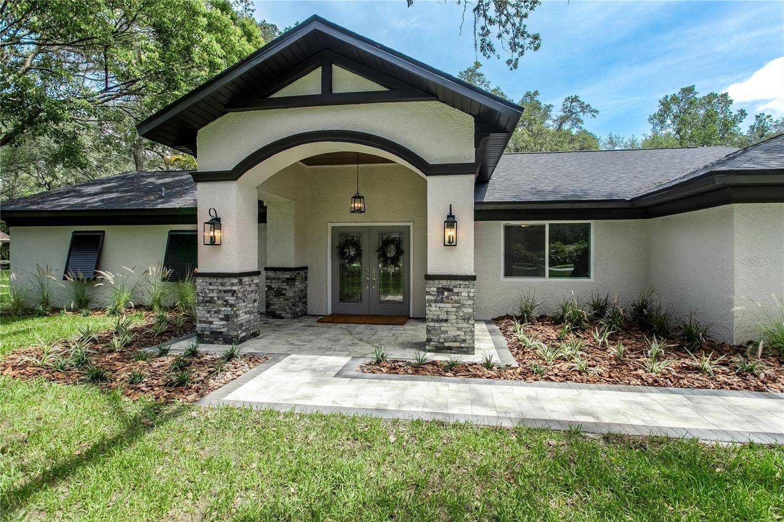 3107 MORAN RD, Tampa, FL 33618