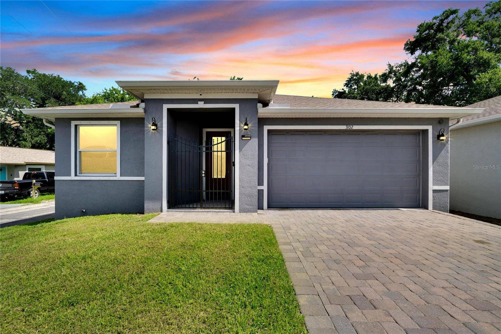 3102 E COLUMBUS DR,  Tampa,  FL 33605