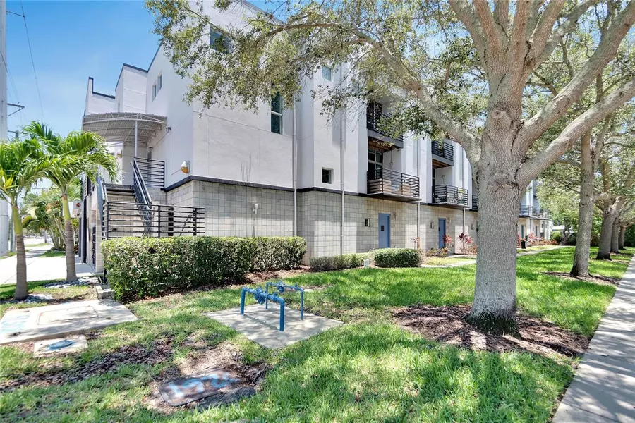 5008 S MACDILL AVE #2, Tampa, FL 33611