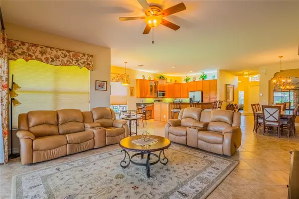 Wimauma, FL 33598,5041 SANDY BROOK CIR