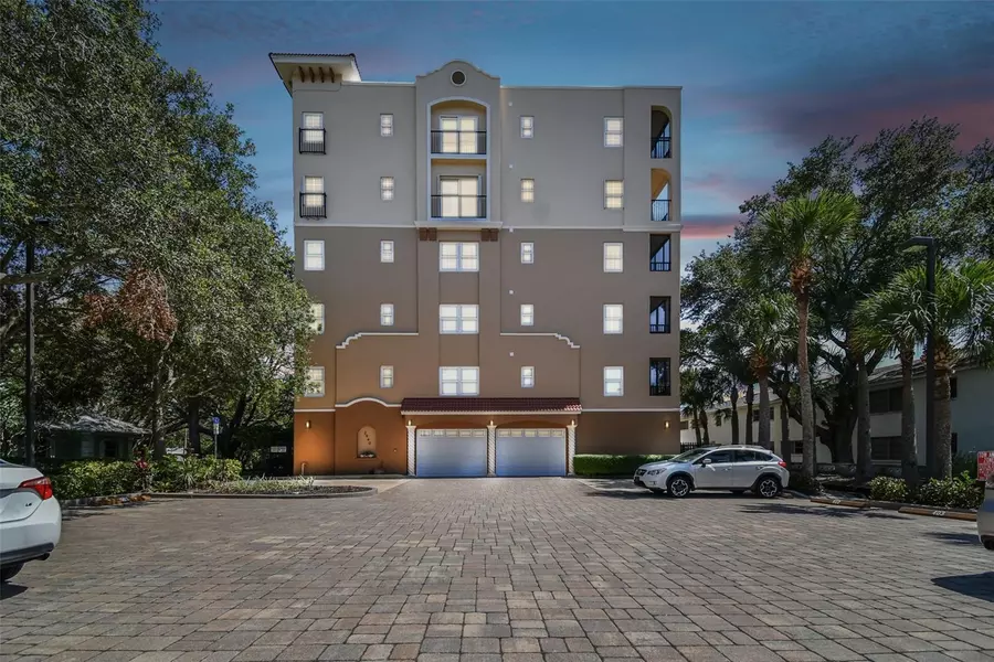 2940 W BAY DR #404, Belleair Bluffs, FL 33770