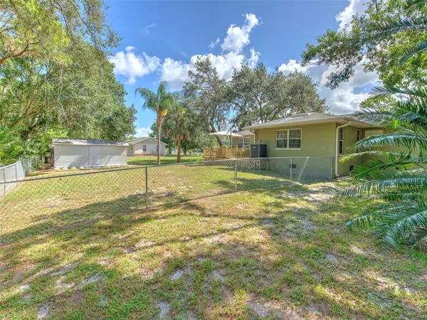 Ruskin, FL 33570,415 10TH ST SW