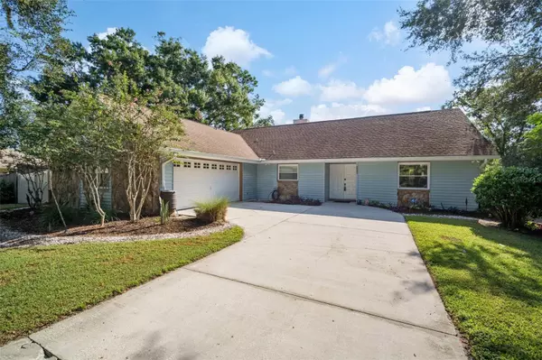 5950 CAROLINE DR, Wesley Chapel, FL 33545