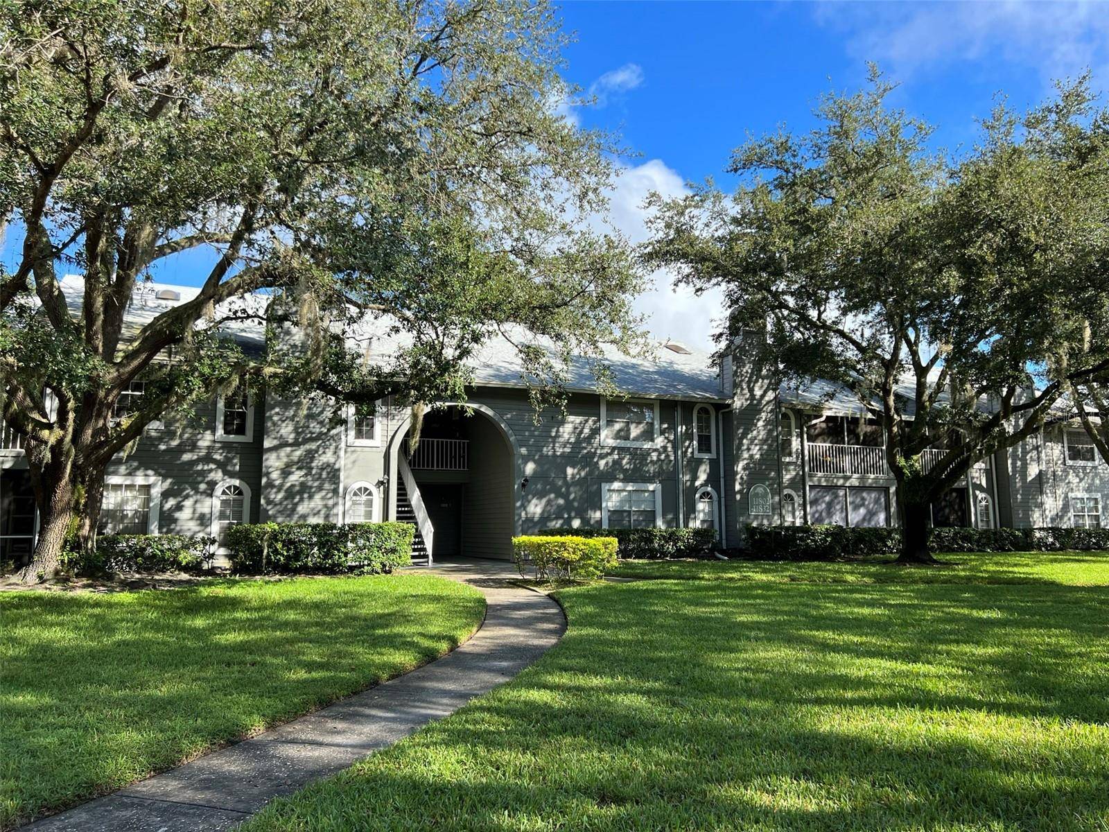 11812 SKYLAKE PL #G, Temple Terrace, FL 33617