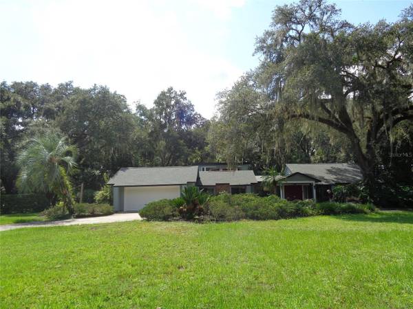 12617 GREEN OAK LN, Dade City, FL 33525