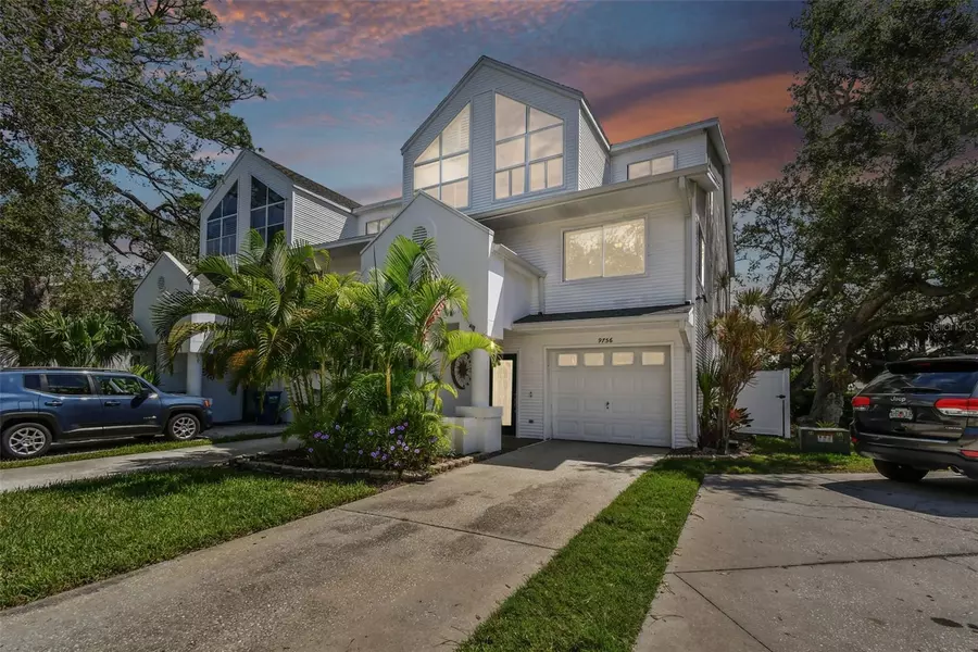 9756 INDIAN KEY TRL #107, Seminole, FL 33776