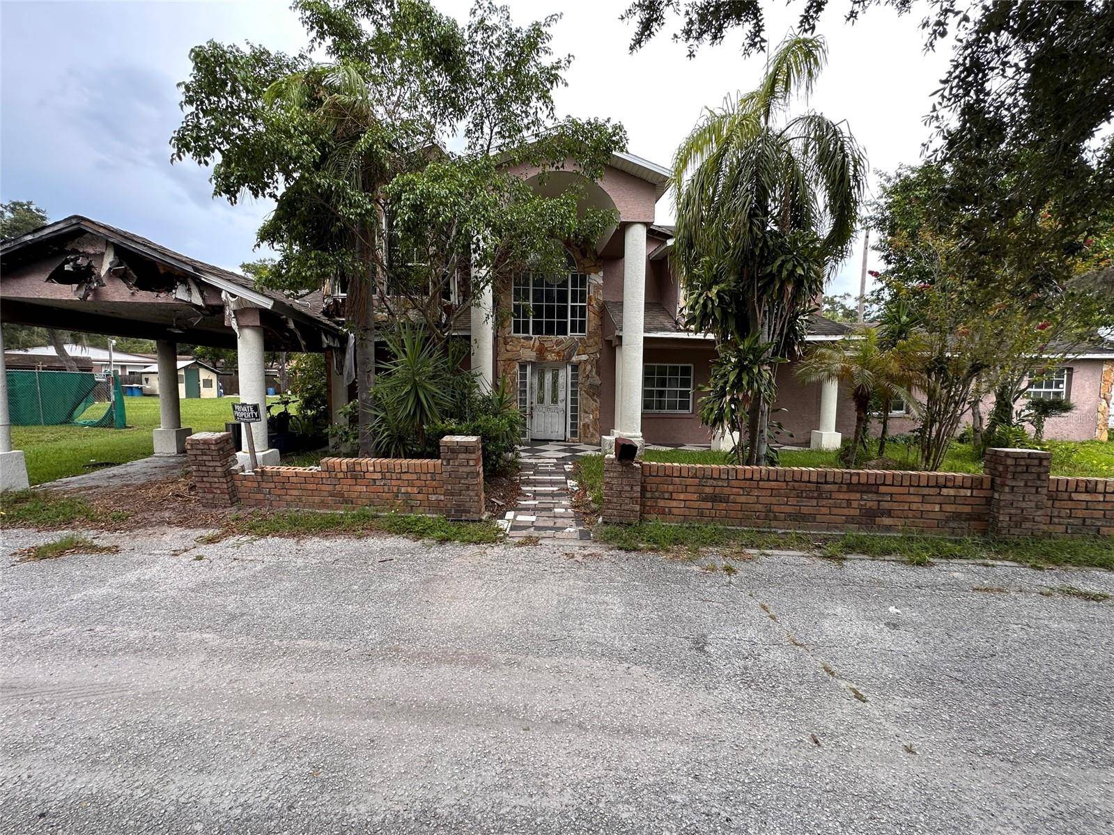 250 DOUGLAS RD W, Oldsmar, FL 34677