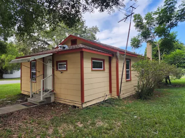 Zephyrhills, FL 33542,4912 16TH ST