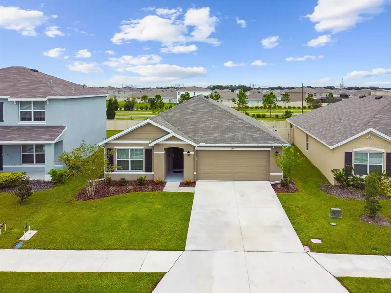 12155 KINGSLEY TRL, Parrish, FL 34219