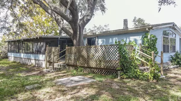 Ruskin, FL 33570,2505 RIVER BEND DR