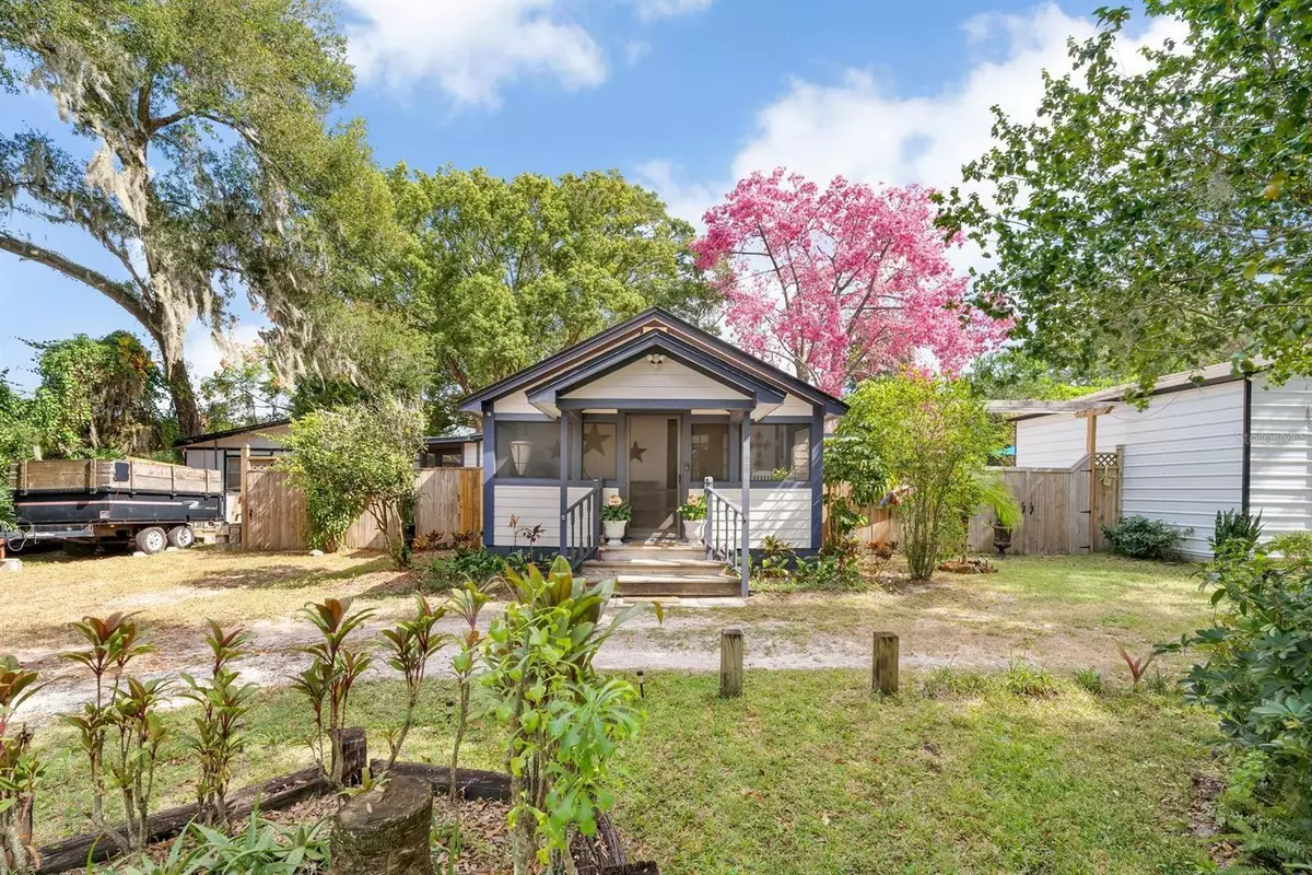 Brandon, FL 33510,215 RIDGEWOOD AVE