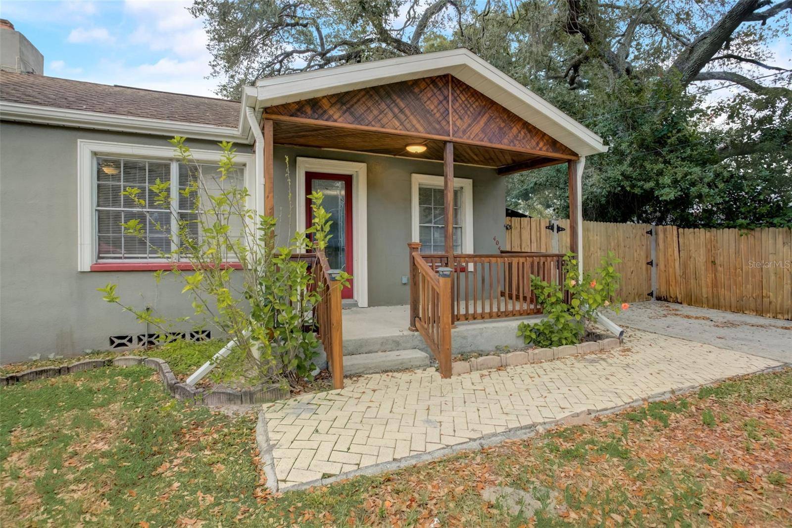 404 E HANLON ST,  Tampa,  FL 33604
