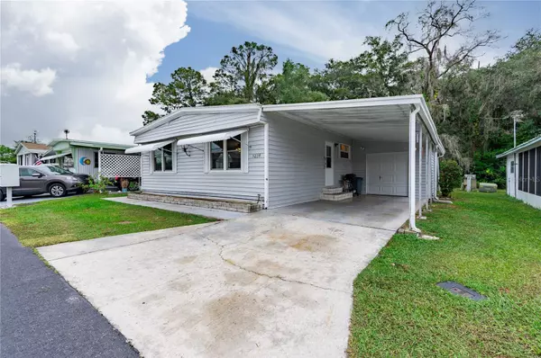 Zephyrhills, FL 33542,5039 SHIRLEY CIR