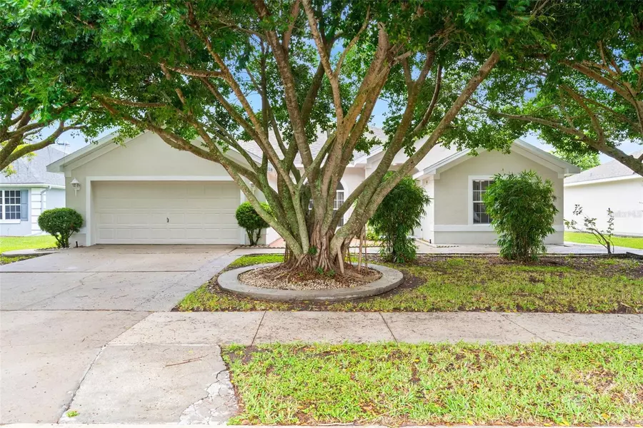 1116 LAKE PLACE CT, Lakeland, FL 33805