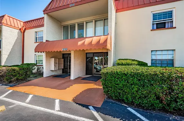 10365 PARADISE BLVD #3,  Treasure Island,  FL 33706