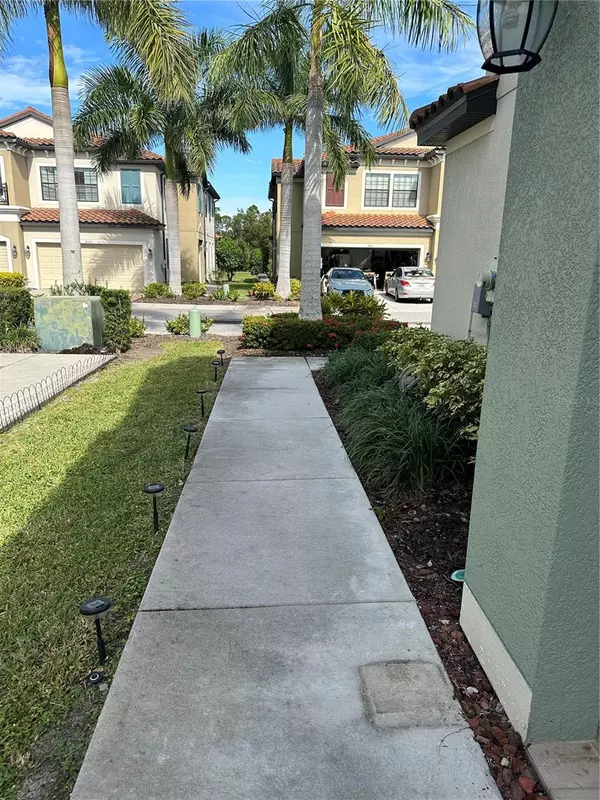 Sarasota, FL 34243,4979 OARSMAN CT