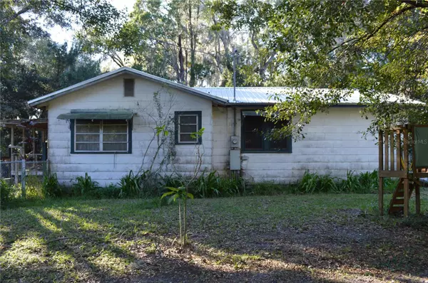 1910 W KNIGHTS GRIFFIN RD, Plant City, FL 33565