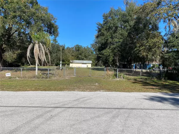 30447 EASTPORT DR, Wesley Chapel, FL 33545