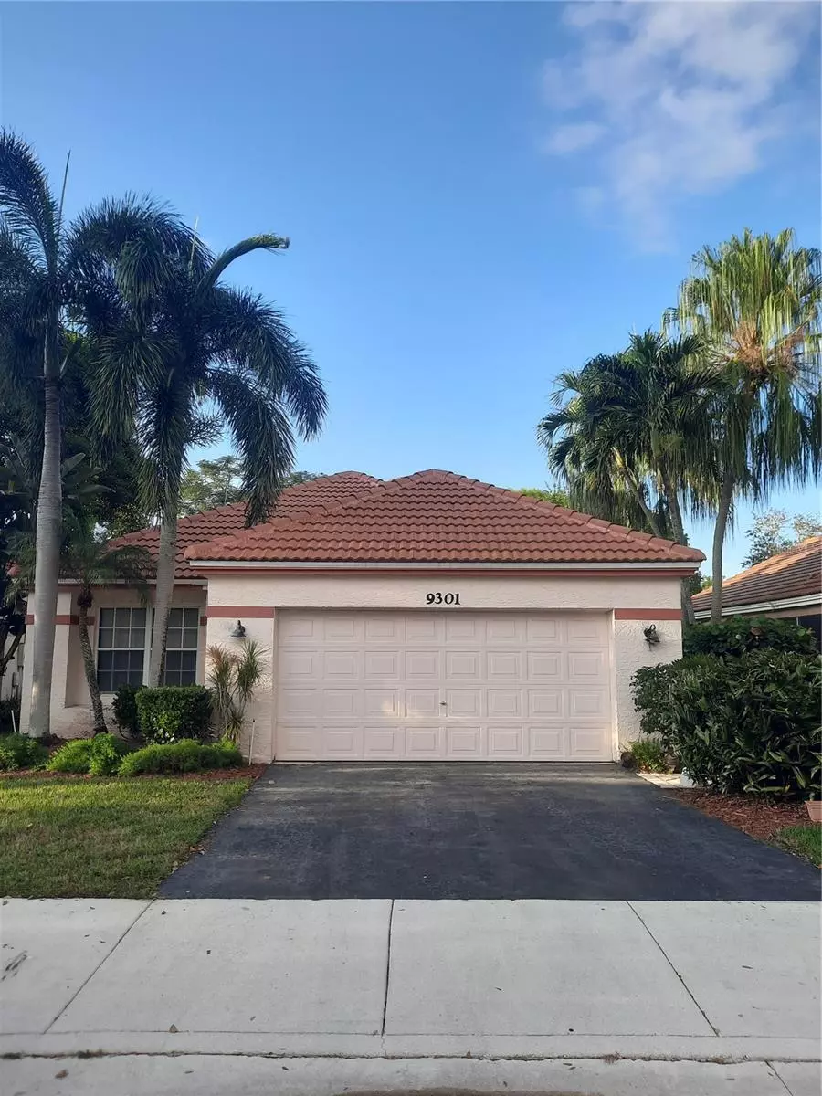 Davie, FL 33328,9301 OAK GROVE CIR