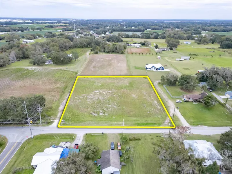 2808 CLEMONS RD, Plant City, FL 33566