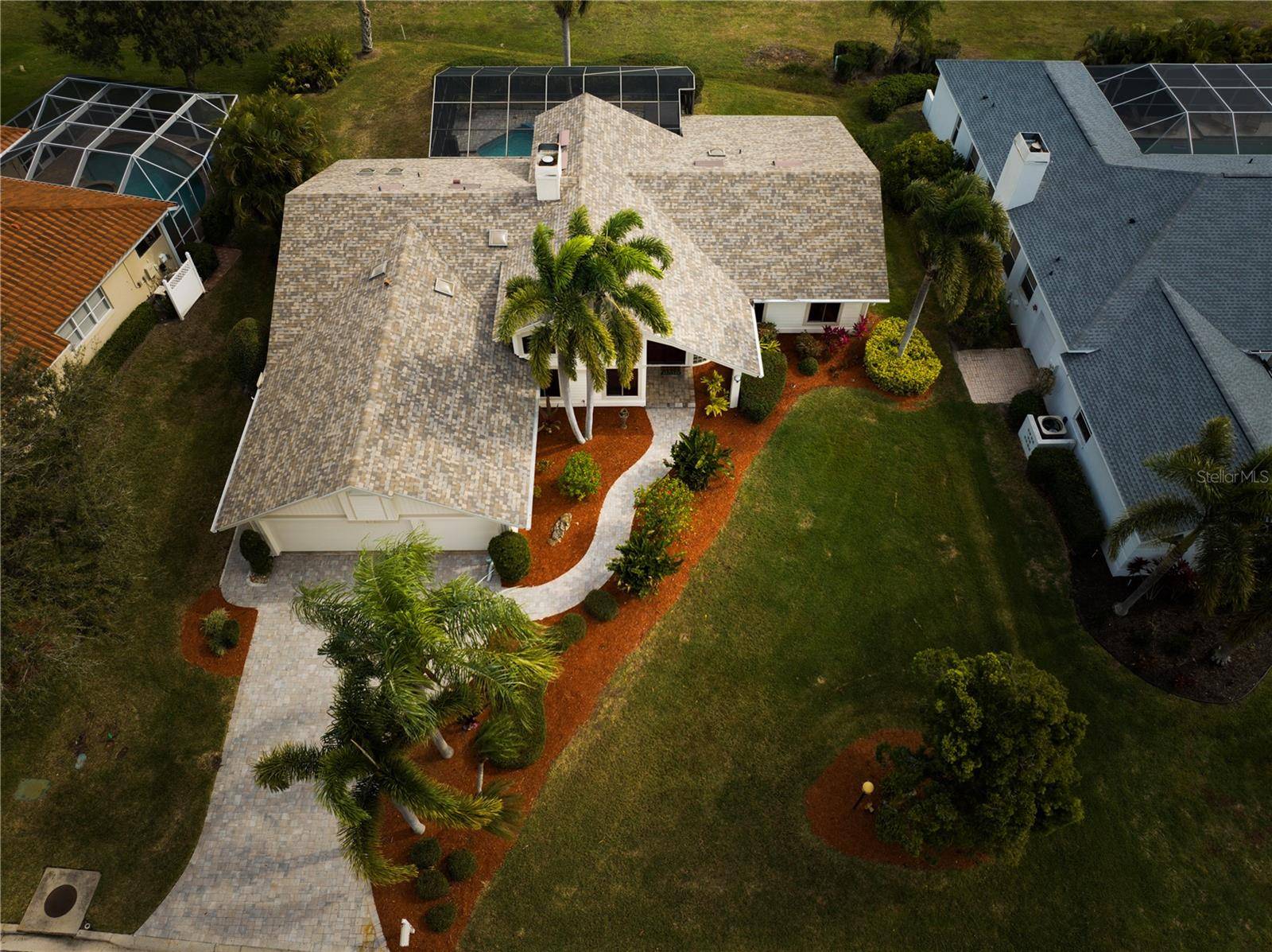 8150 MISTY OAKS BLVD, Sarasota, FL 34243