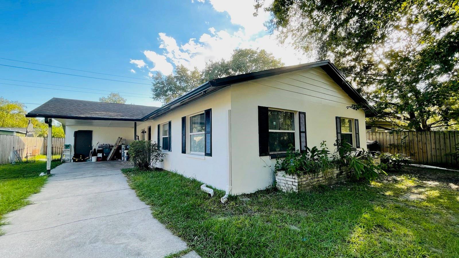 2419 NE 13TH AVE, Gainesville, FL 32641