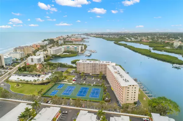 19451 GULF BLVD #802, Indian Shores, FL 33785