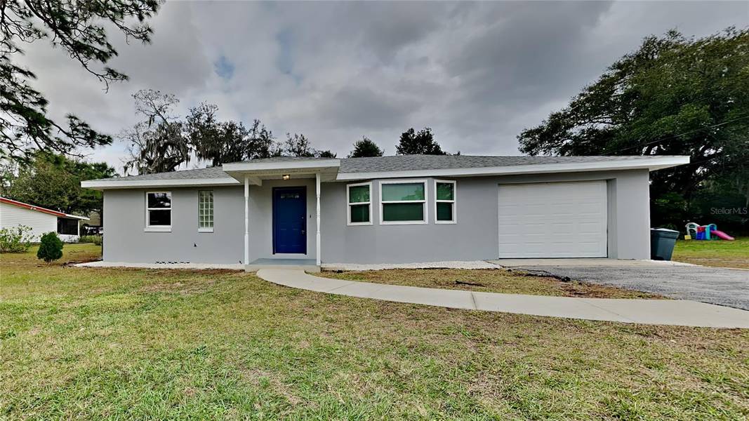 8 MONROE AVE, Debary, FL 32713