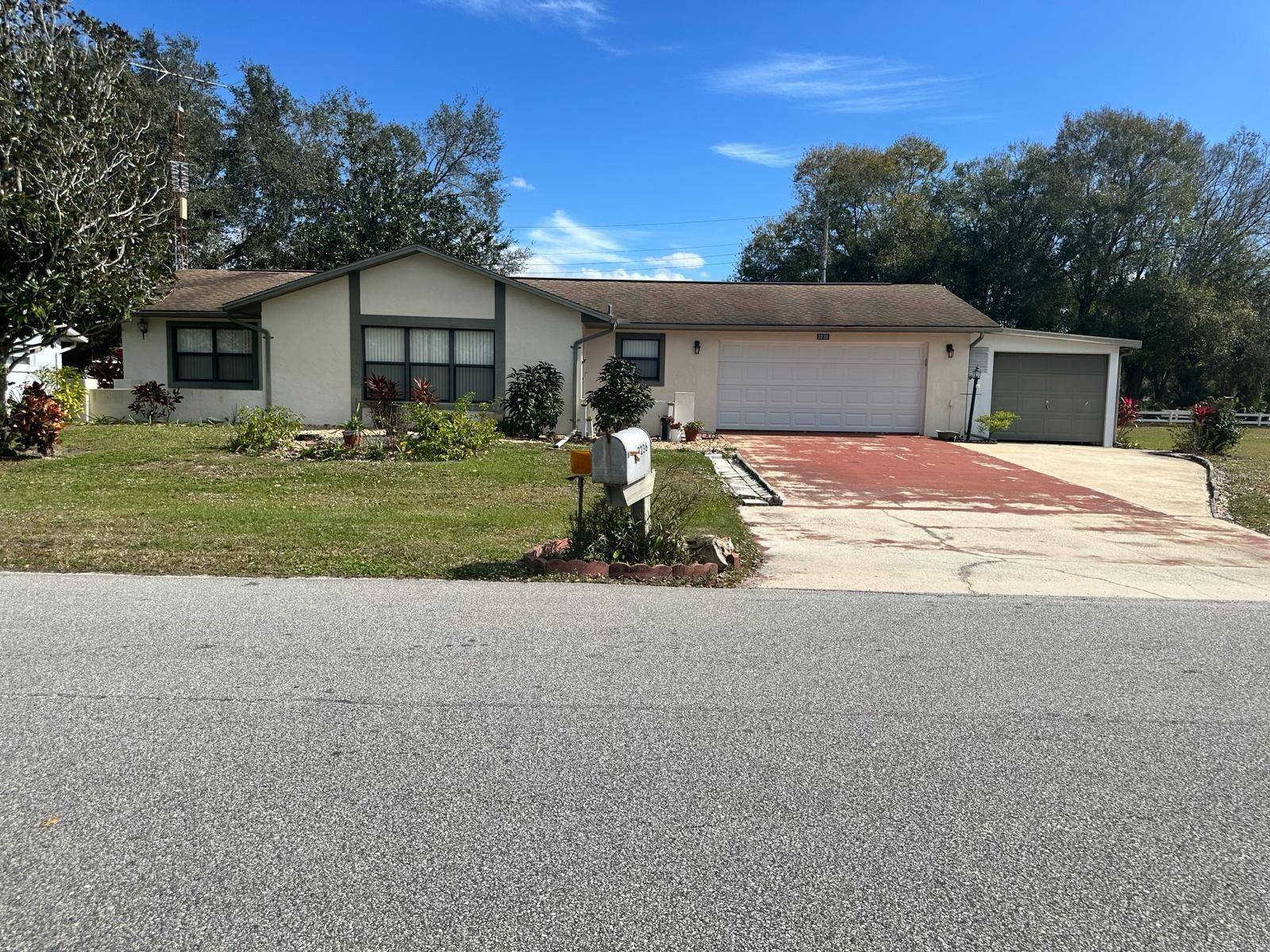3236 HOLLYWOOD BLVD,  Sebring,  FL 33875