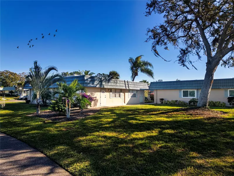 1802 BEDFORD TER #170, Sun City Center, FL 33573