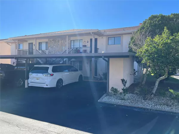 9980 EAGLES POINT CIR #2, Port Richey, FL 34668