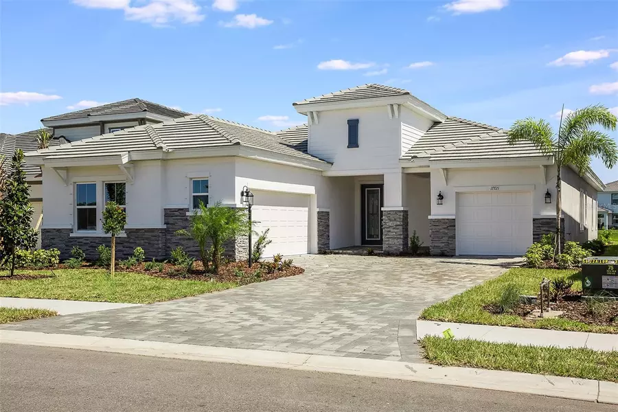 17721 ROOST PL, Lakewood Ranch, FL 34211