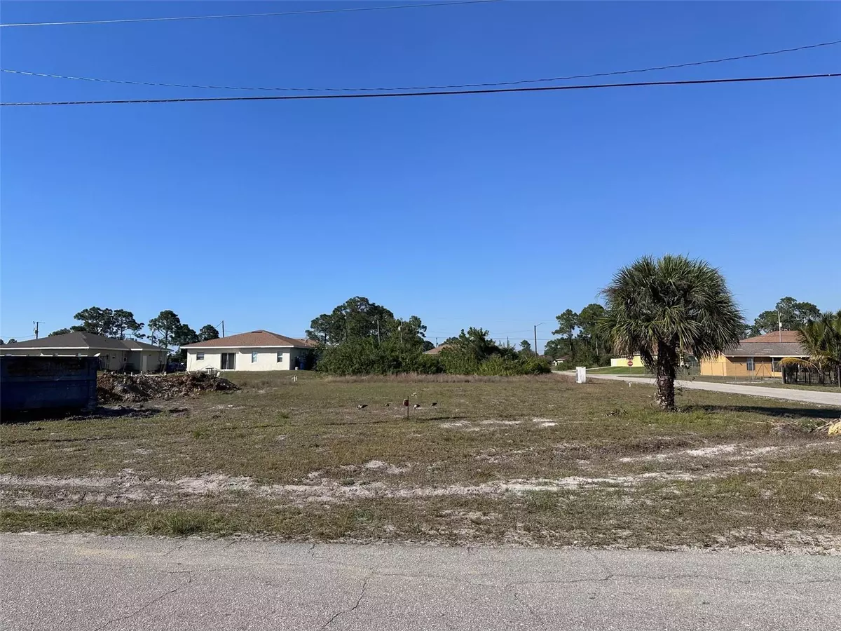 Lehigh Acres, FL 33976,3000 22ND ST SW