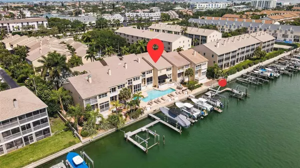 Tierra Verde, FL 33715,487 PINELLAS BAYWAY S #3