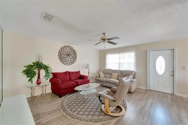 Sun City Center, FL 33573,1904 CANTERBURY LN #11