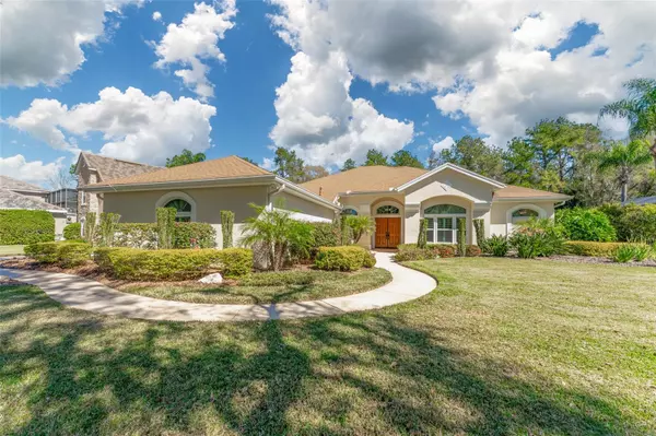 5912 FLATWOODS MANOR CIR, Lithia, FL 33547