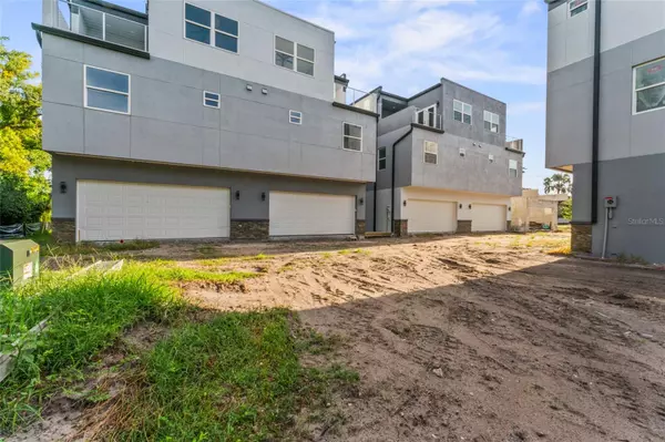 809 W LINEBAUGH AVE #1A, Tampa, FL 33612