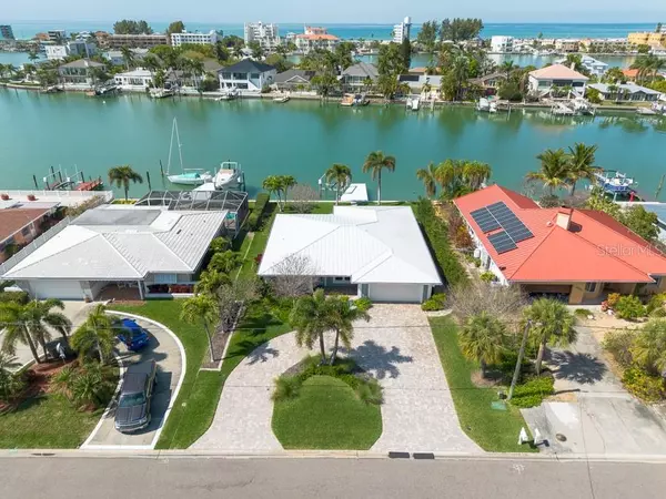 Treasure Island, FL 33706,10118 YACHT CLUB DR