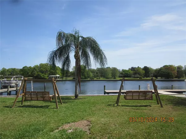 2424 W TAMPA BAY BLVD #L202, Tampa, FL 33607