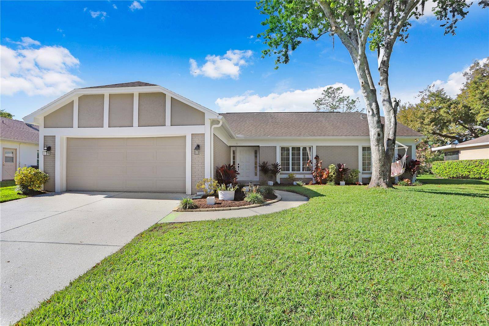 9203 PEBBLE CREEK DR, Tampa, FL 33647